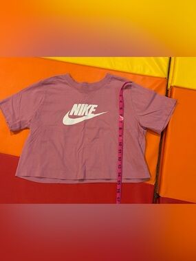 Nike Girls Lavender Short Sleeve Crop Tee with White Logo